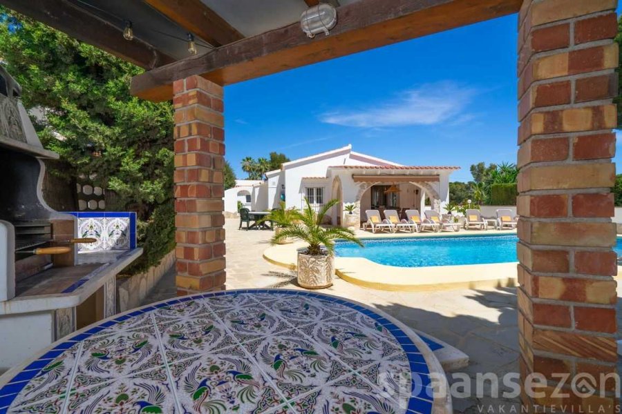 Uitzicht van de bbq area van Casa Alicia in Moraira