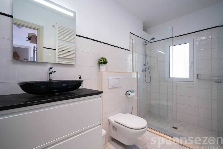 Casa Alicia in Moraira met inloopdouche