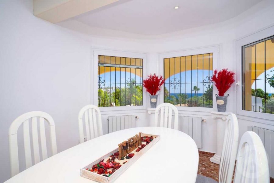 Villa de vacance avec grand salon lumineux moraira