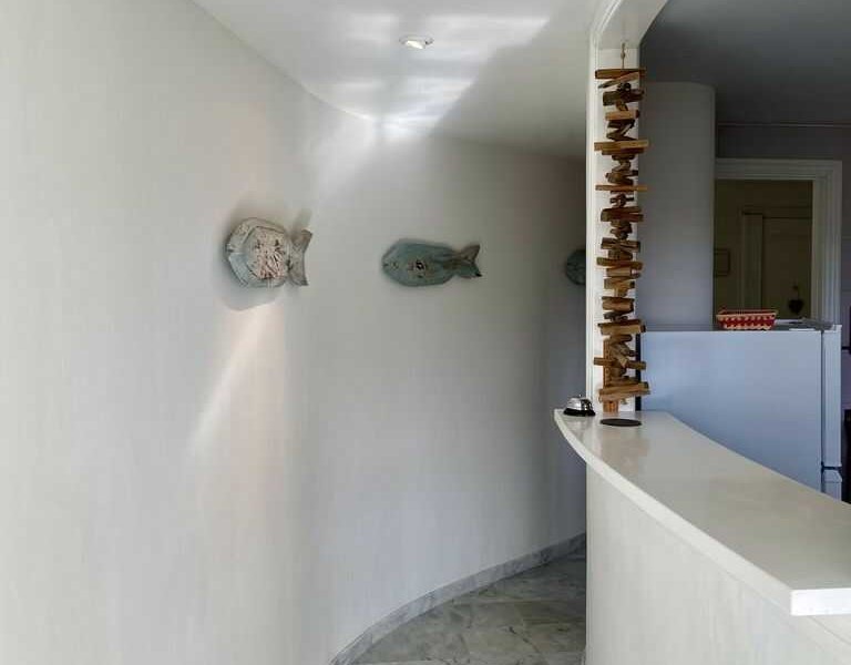 Appartement Moraira Suites is ruim opgezet en geschikt voor maximaal 5 personen in centrum Moraira