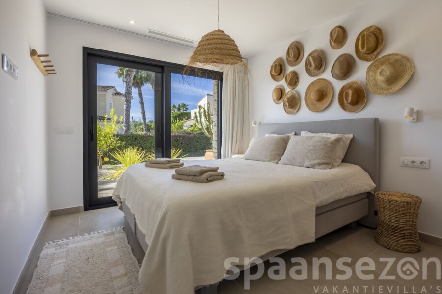 Holiday villa with 4 bedrooms in Moraira