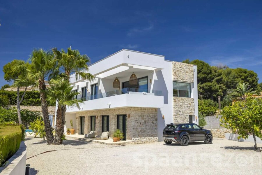Vakantievilla Andrago in Moraira aan de Costa Blanca is geschikt voor 8 personen