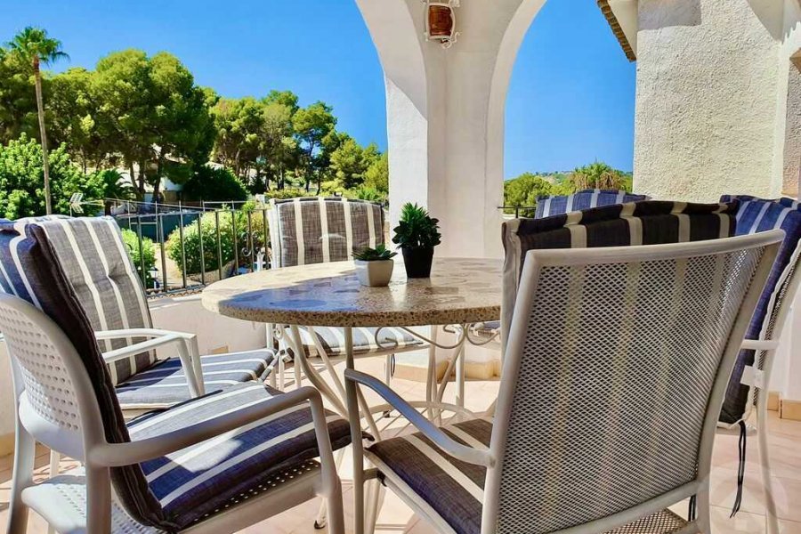 Strand woning met gezellig terras