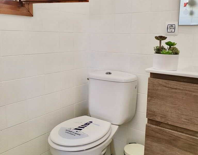 Strand woning Limón heeft een apart gastentoilet