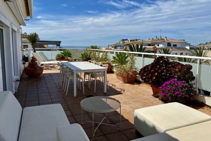 Vanaf het dakterras van Penthouse Moraira I is er zeezicht