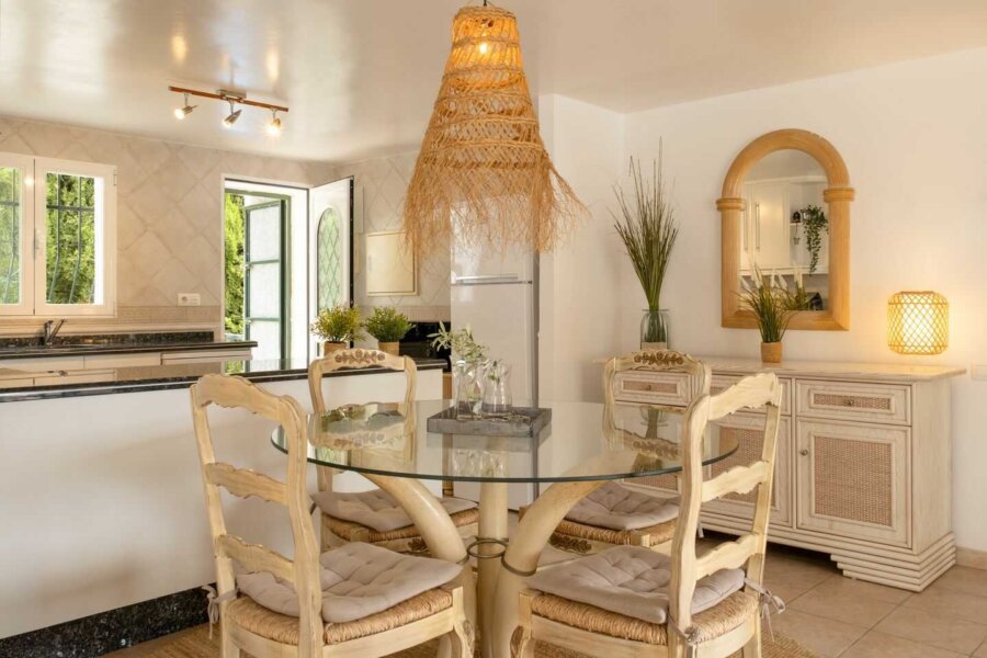 Salle à manger de la villa de vacances à Moraira