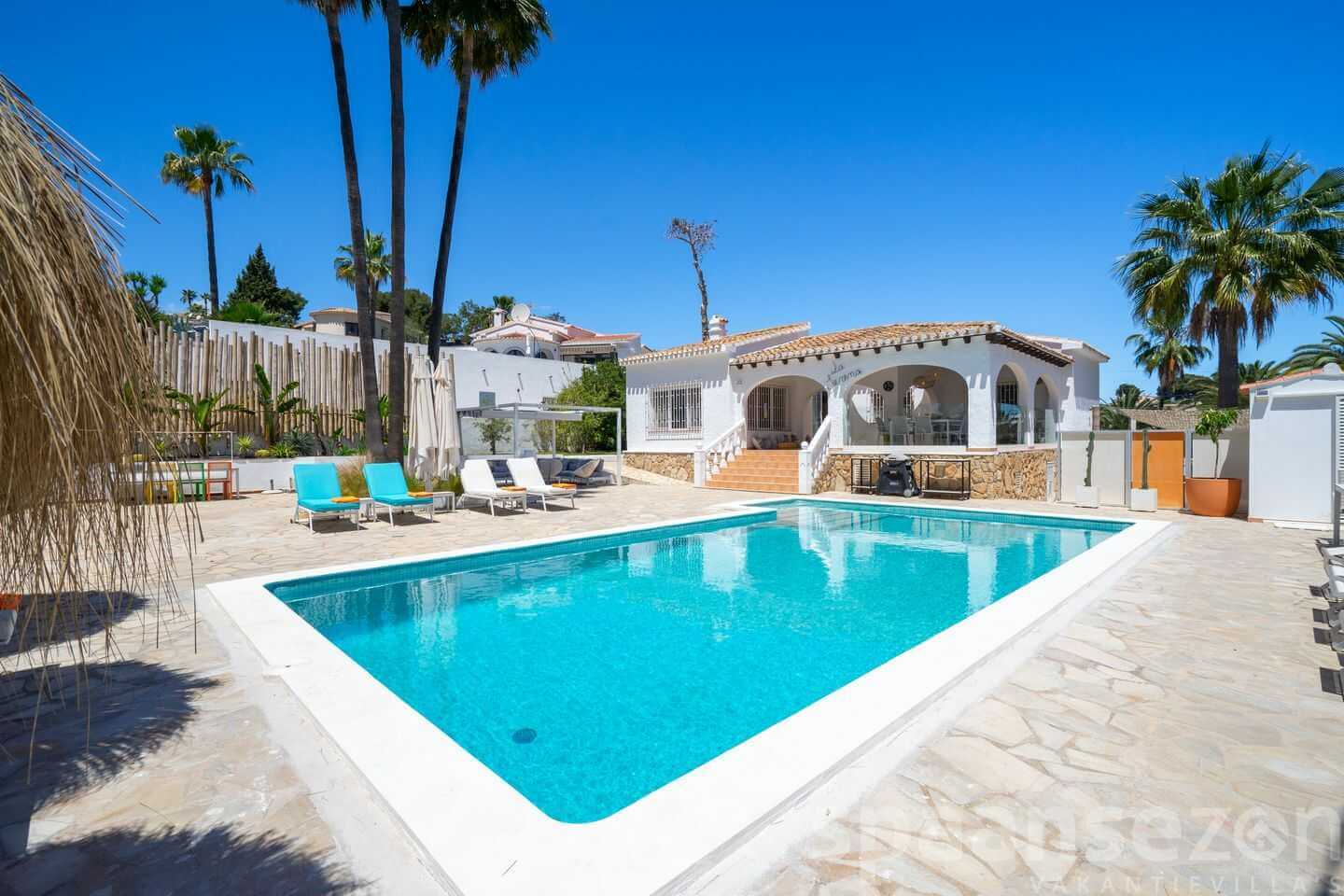 Villa La Serena in Moraira has a huge private swimming pool in the garden