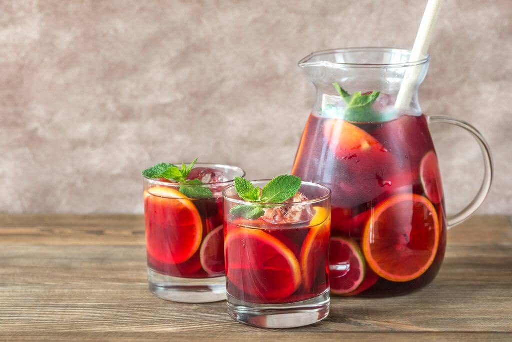 Tinto de Verano drink je in Moraira aan de Costa Blanca