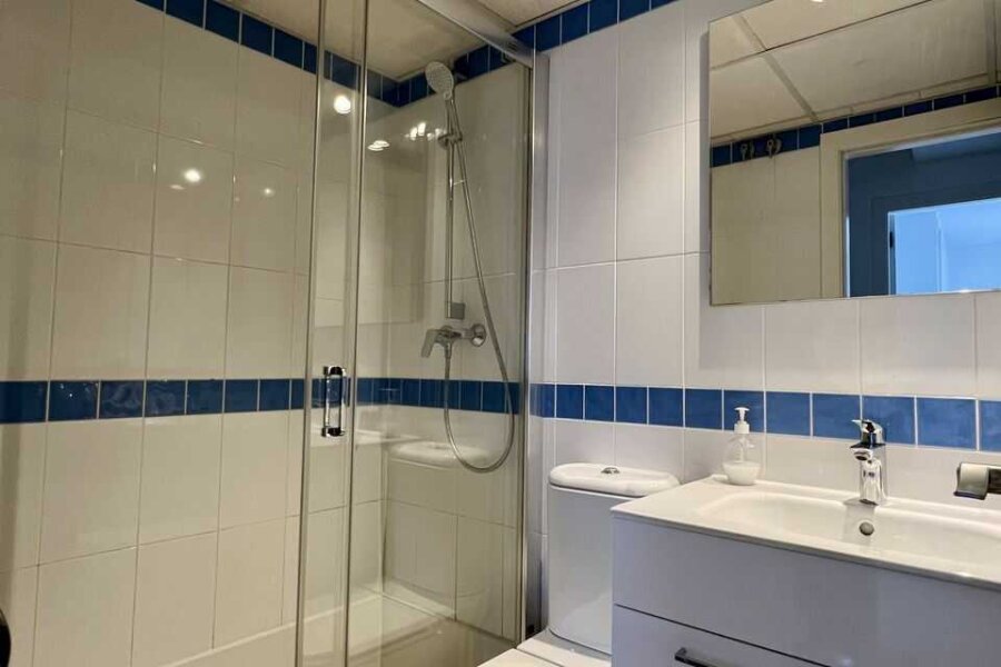Het penthouse in Moraira heeft 2 ruime badkamers