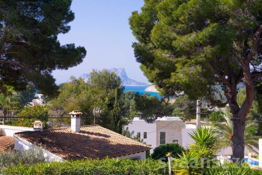Vakantiehuis Zara in Moraira heeft vanaf verschillende plekken prachtig zeezicht