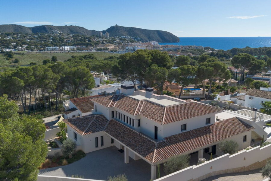 Villa Mos in Moraira ligt op loopafstand van Moraira centrum